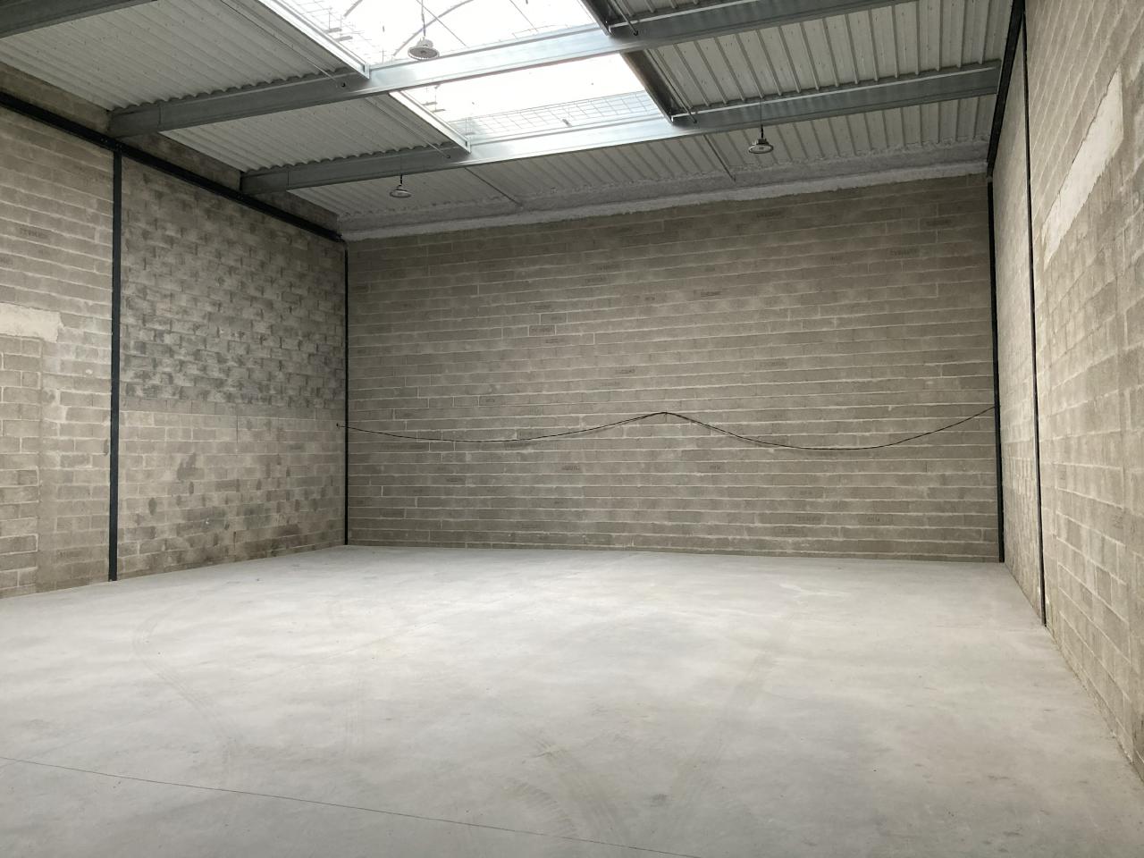 Local d'activité Champagne-sur-Oise 1118m² Location local d'activité Champagne-sur-Oise Val-d'Oise OLACT2205521 4